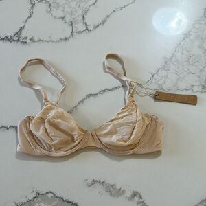 SKIMS Fits Everybody bra 32C in sand